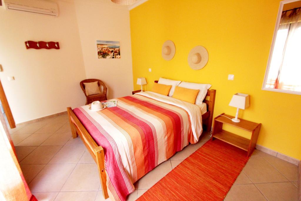 Casa A Sul - Lagos Guesthouses Room photo